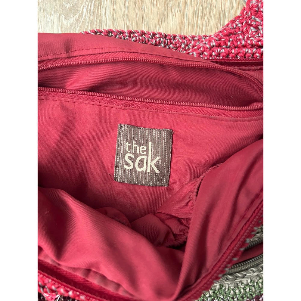 The Sak Crochet Striped Shoulder Bag Red Multi Color Zip Pocket Tote Handbag - Picture 4 of 9